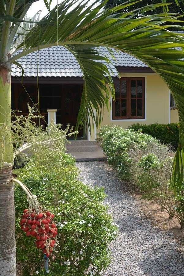 Apple Bungalows Bang Saphan Exterior foto